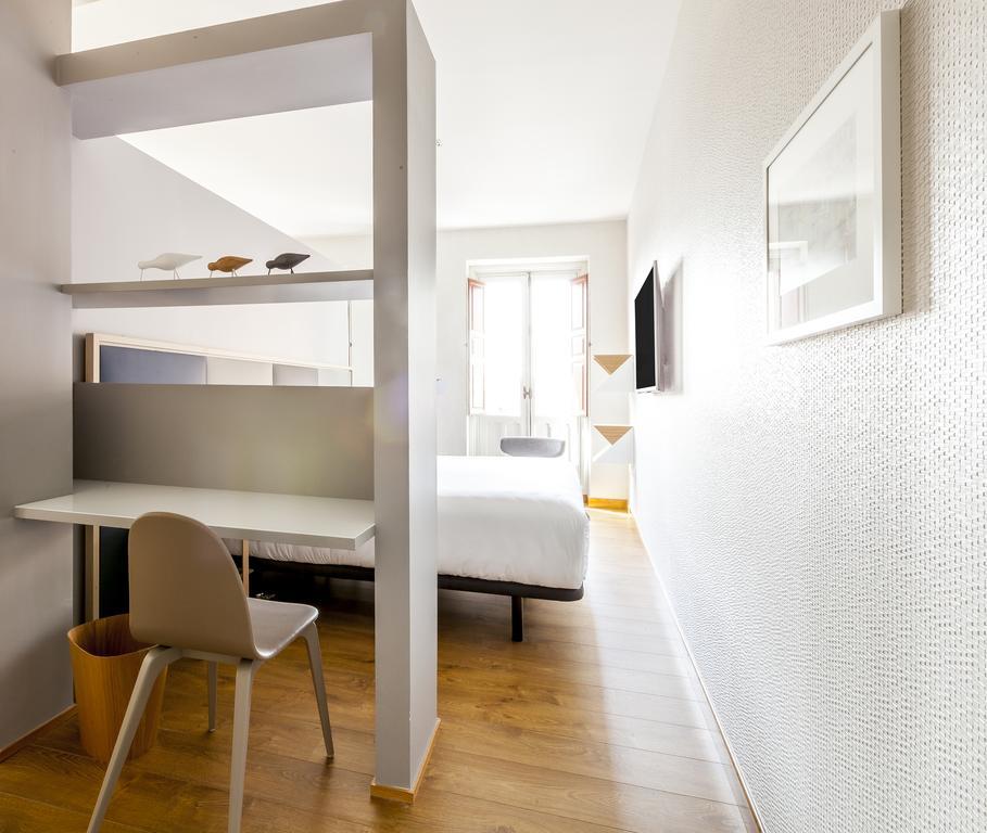 San Miguel Apartment Madrid Exterior photo